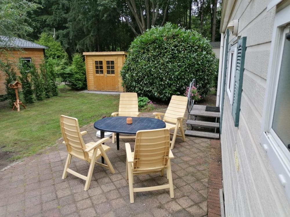Chalet 4-6 Personen Epe F15 Van Alle Gemakken Voorzien Max Aantal Volwassen Personen Bedraagt 4 Екстериор снимка